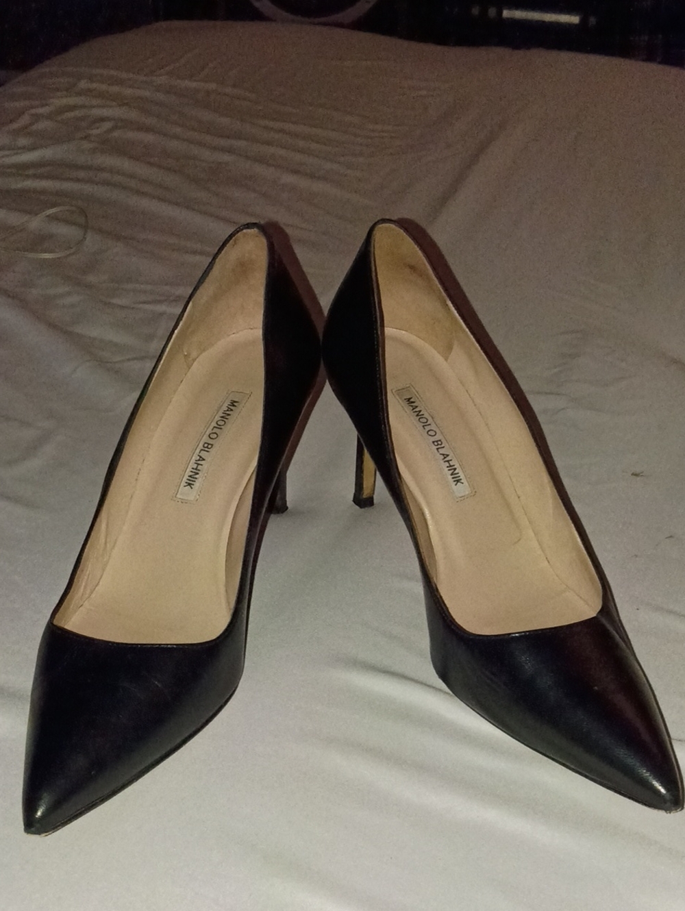 Iconic Manolo Blahnik Black Pointed Leather Pumps